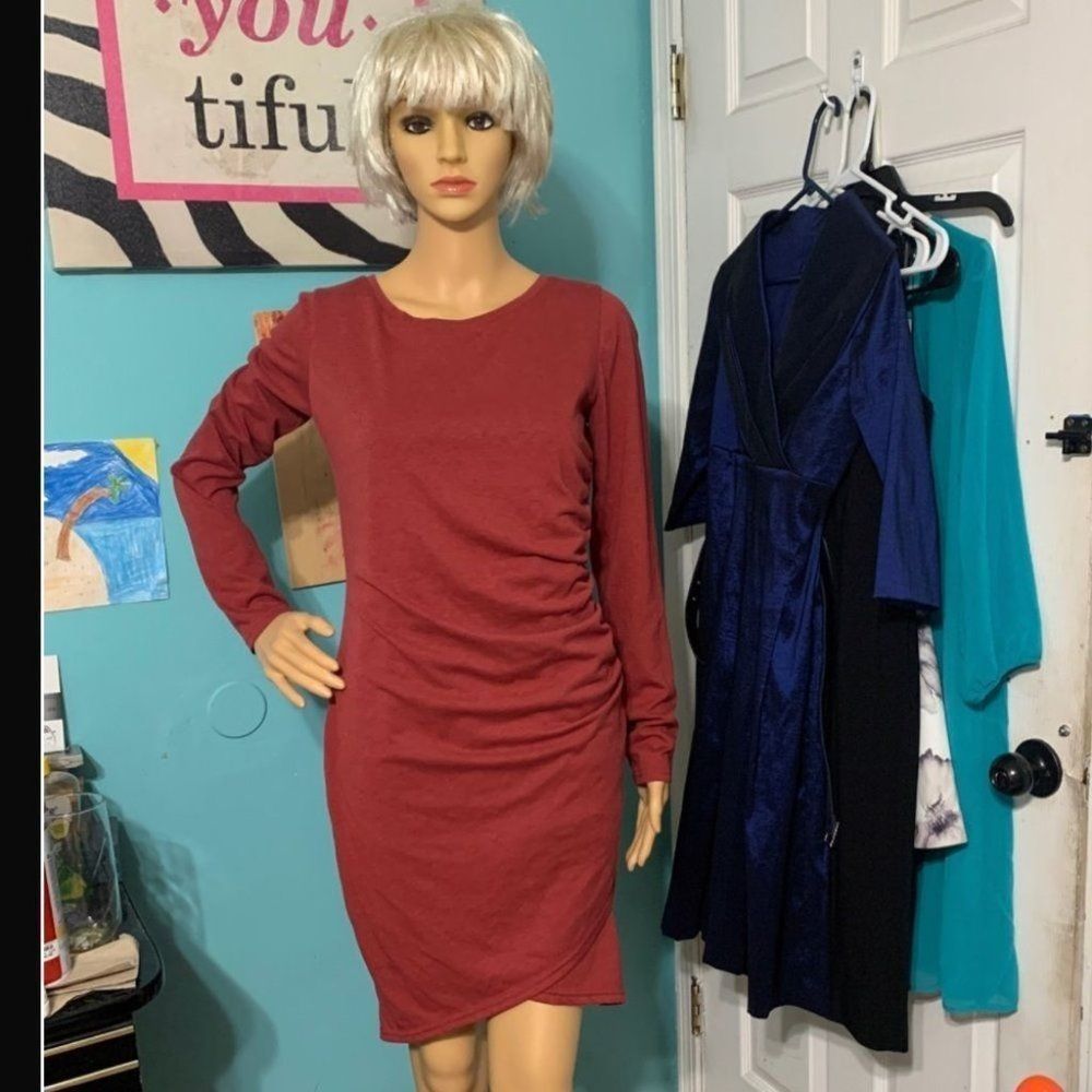 NWOT Tildon Maroon long sleeve dress large